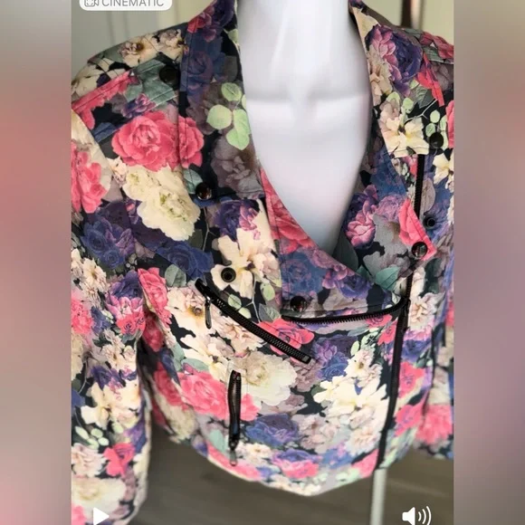 $400 retail Rebecca Minkoff Floral moto jacket M. Lowest price on Poshmark! - Picture 3 of 14